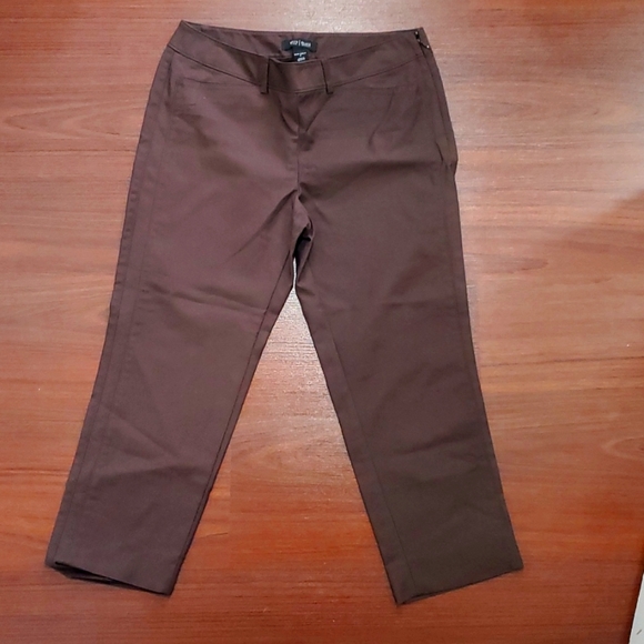 White house black market- brown pants - Picture 2 of 5